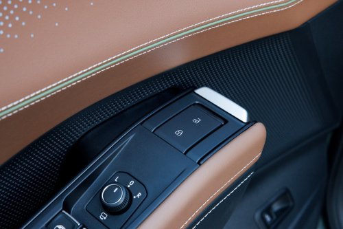 VW’s New Atlas Cross Sport Keeps The Turbo, Loses The Console Shifter