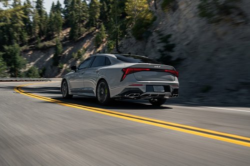 Kia, Kia K5, Toyota, Toyota Camry, Kia Isn’t Replacing The K5 For 2028, It’s Copying Toyota’s Camry Playbook Instead