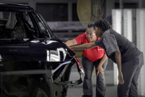 Nissan, Nissan’s AI Cameras Now Watch How American Factory Workers Bend And Walk
