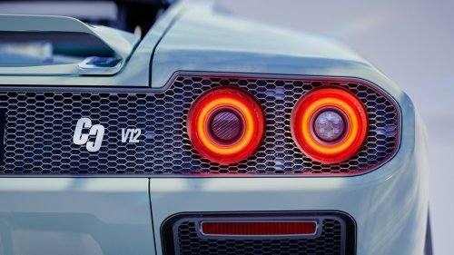 Wild Roofless Diablo Restomod Has A Gated Manual, Even If Its Renders Can’t Count Its Own Gears