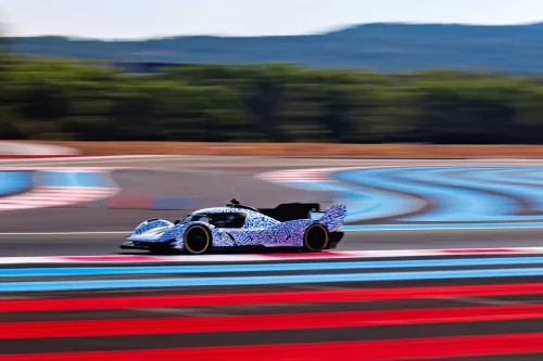 Ford’s New Hypercar Brings A Big V8 To A Fight Full Of Turbo Sixes