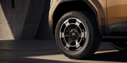 China’s New GAC Yue 7 Wants The Defender’s Lunch And Also Its Face
