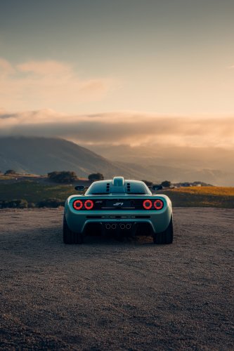 Gordon Murray’s S1 Is An Analog Supercar For The Modern Era