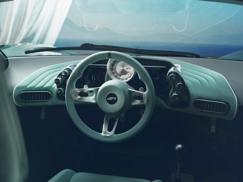 Gordon Murray’s S1 Is An Analog Supercar For The Modern Era