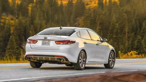 Hyundai, Kia, Police Are Slipping Warning Cards Under Hyundai And Kia Wipers Again