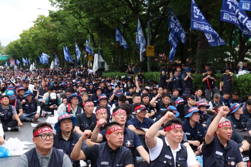 Hyundai, Hyundai Workers Go On Strike For The First Time In A Decade And Robots Are Partly To Blame