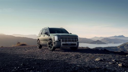 Hyundai Palisade High Roof Gives You Private Jet Headroom On A Budget