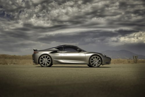 Infiniti’s Coolest Car Never Made Had A Tiny 3-Cylinder That Never Drove A Wheel
