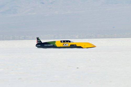JCB Hydromax Sets New Land Speed Record Of 406 MPH
