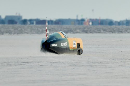 JCB Hydromax Sets New Land Speed Record Of 406 MPH