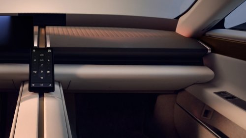 Jaguar, Jaguar’s Type 01 EV Interior Looks Like A ’70s Concept That Reached Production