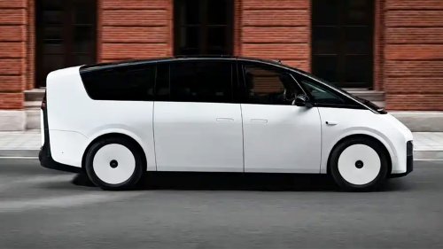 China’s Wackiest Electric Minivan Is Getting Another Update