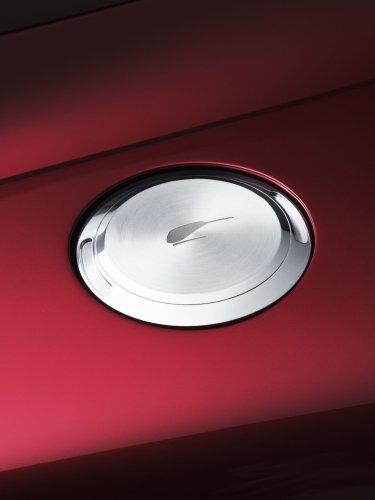 McLaren’s First Manual Supercar In 34 Years Isn’t Faking It Like Ferrari