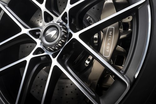 McLaren’s First Manual Supercar In 34 Years Isn’t Faking It Like Ferrari