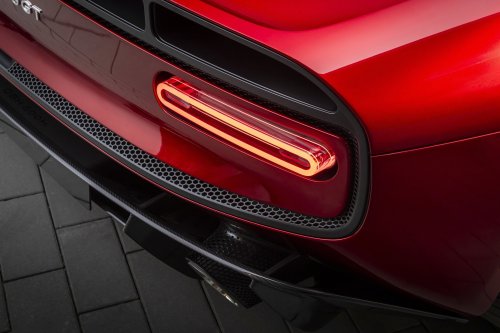 McLaren’s First Manual Supercar In 34 Years Isn’t Faking It Like Ferrari