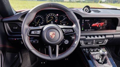 Is 1 Hour Enough For Automatic Drivers To Learn Stick Shift? The AA Thinks So