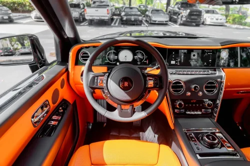 This 240-Mile Rolls-Royce Cullinan Drew $555,551 And Still Went Home Unsold