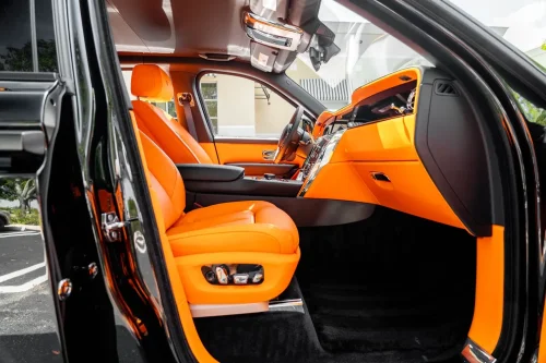 This 240-Mile Rolls-Royce Cullinan Drew $555,551 And Still Went Home Unsold