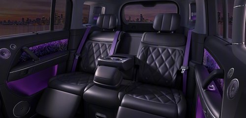 Huawei’s New Flagship SUV Runs 849 Miles On A Tank And A Battery