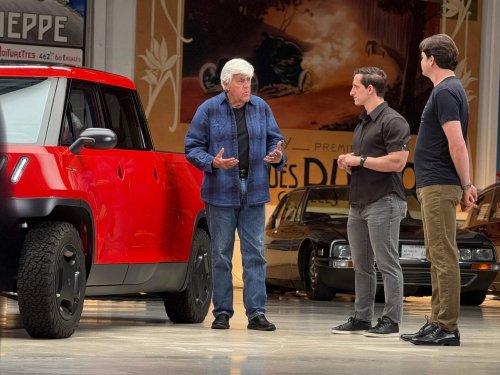 Tesla, MINI, Cybertruck, Tesla Co-Founder’s Mini EV Truck Out-Tows A Standard Cybertruck
