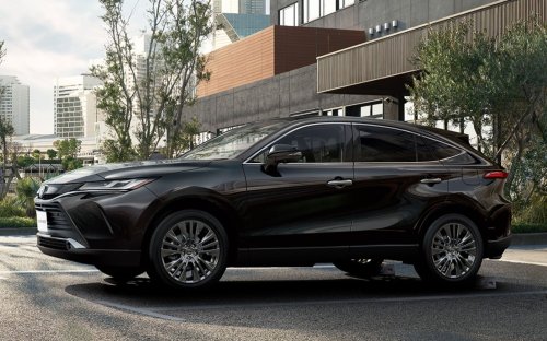 Toyota’s Venza Never Really Died, It Just Moved To Japan And Still Gets Updates