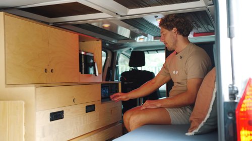 This Monster Toyota HiAce 4×4 Camper Out-Clears A Land Cruiser
