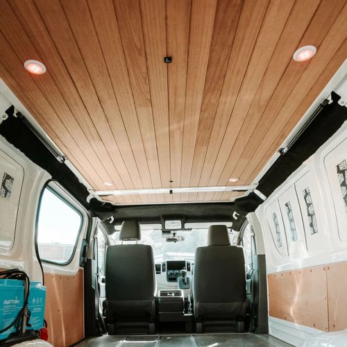 This Monster Toyota HiAce 4×4 Camper Out-Clears A Land Cruiser