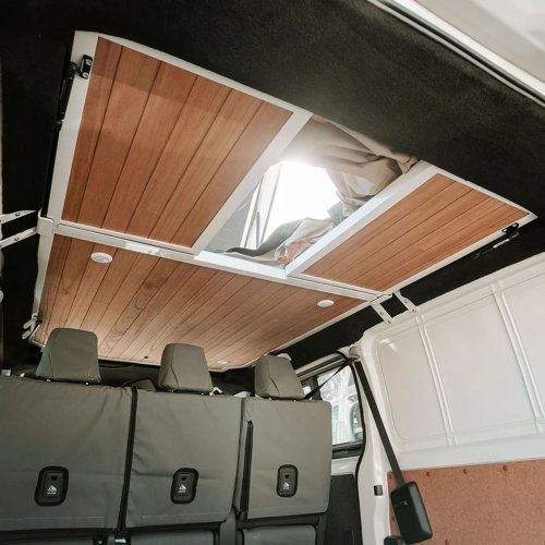 This Monster Toyota HiAce 4×4 Camper Out-Clears A Land Cruiser