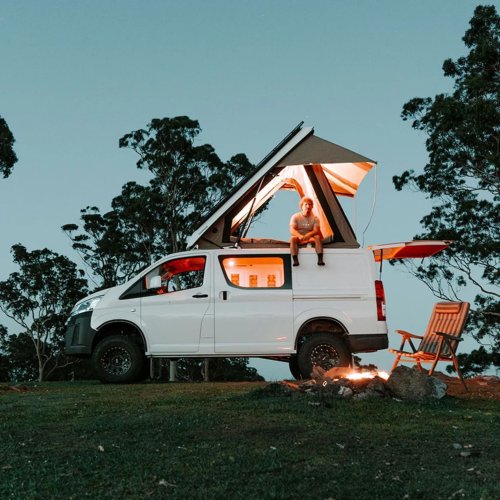 This Monster Toyota HiAce 4×4 Camper Out-Clears A Land Cruiser
