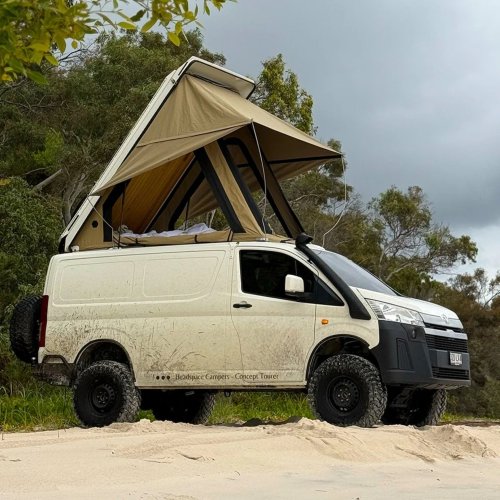 This Monster Toyota HiAce 4×4 Camper Out-Clears A Land Cruiser