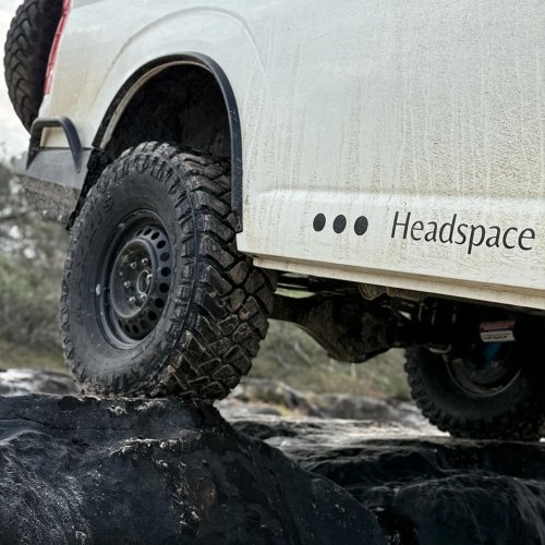 This Monster Toyota HiAce 4×4 Camper Out-Clears A Land Cruiser