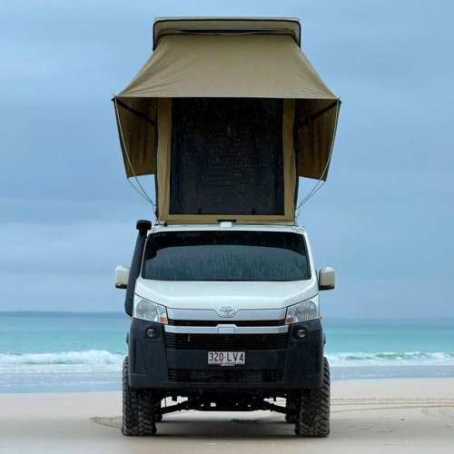This Monster Toyota HiAce 4×4 Camper Out-Clears A Land Cruiser
