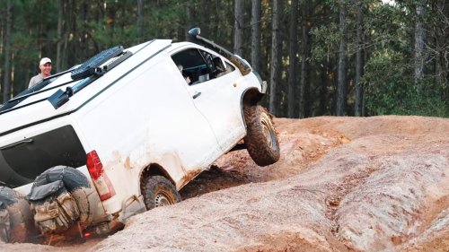 This Monster Toyota HiAce 4×4 Camper Out-Clears A Land Cruiser