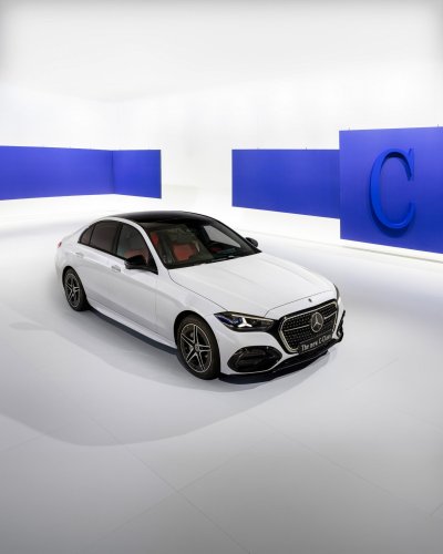 Mercedes Gives The Gas C-Class A Bigger Overhaul Than Its New Grille Lets On