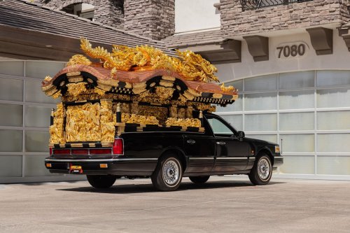 We Bet You’ve Never Seen A Lincoln Town Car Like This Before