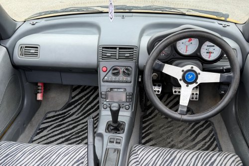 The Honda Beat Is A Pocket-Sized NSX That Screams To 8,500 RPM
