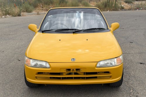 The Honda Beat Is A Pocket-Sized NSX That Screams To 8,500 RPM