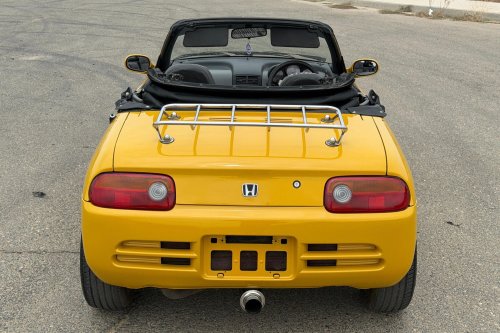 The Honda Beat Is A Pocket-Sized NSX That Screams To 8,500 RPM
