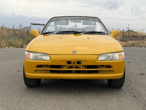 The Honda Beat Is A Pocket-Sized NSX That Screams To 8,500 RPM