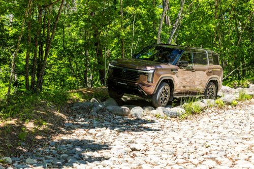 Mitsubishi’s New Pajero Undercuts The Toyota Land Cruiser By Thousands