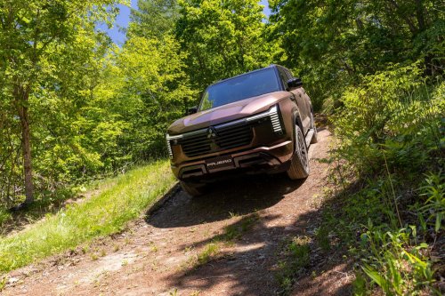 Mitsubishi’s New Pajero Undercuts The Toyota Land Cruiser By Thousands