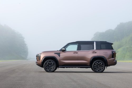 Mitsubishi’s New Pajero Undercuts The Toyota Land Cruiser By Thousands