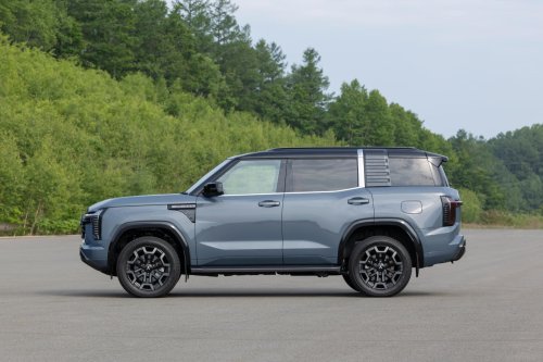 Mitsubishi’s New Pajero Undercuts The Toyota Land Cruiser By Thousands
