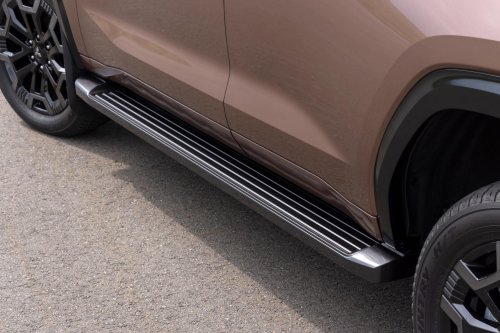 Mitsubishi’s New Pajero Undercuts The Toyota Land Cruiser By Thousands
