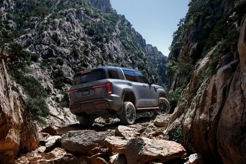 Mitsubishi’s New Pajero Undercuts The Toyota Land Cruiser By Thousands