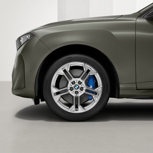 New X5 Gets A Carbon Fiber Makeover From BMW M Performance Parts