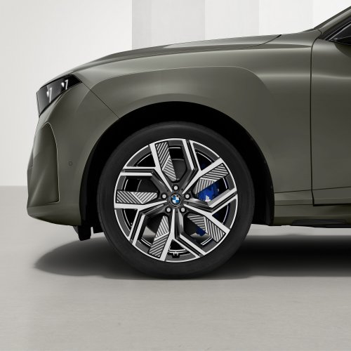 New X5 Gets A Carbon Fiber Makeover From BMW M Performance Parts