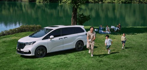 13-Year-Old Honda Odyssey Gains New Screen, Massage Seats, And A Much Lower Price