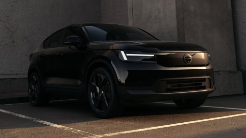 Volvo’s Decade-Old XC40 Refuses To Die, Gains Design And Tech Updates