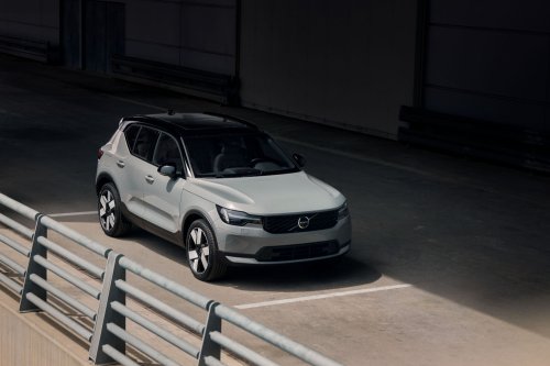 Volvo’s Decade-Old XC40 Refuses To Die, Gains Design And Tech Updates